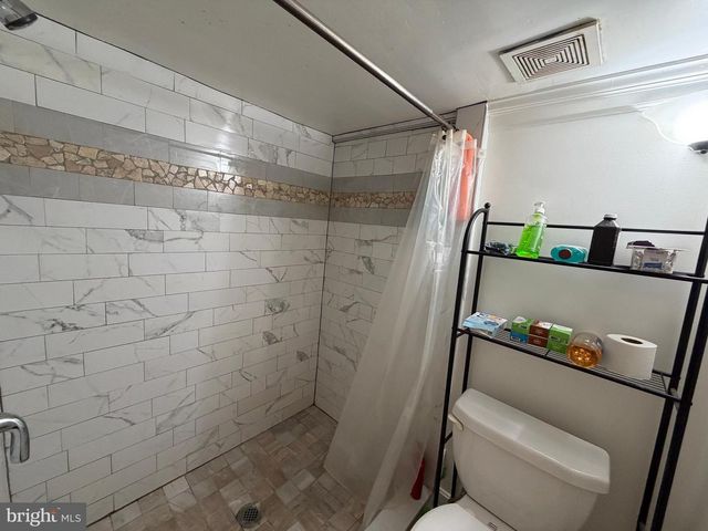 2250 ROOSEVELT BLVD, Winchester, VA 22601