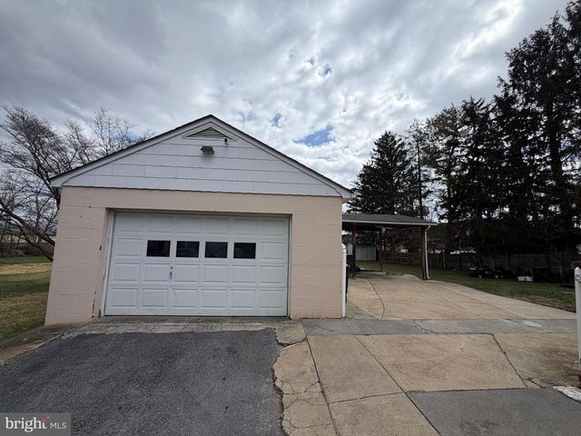 2250 ROOSEVELT BLVD, Winchester, VA 22601