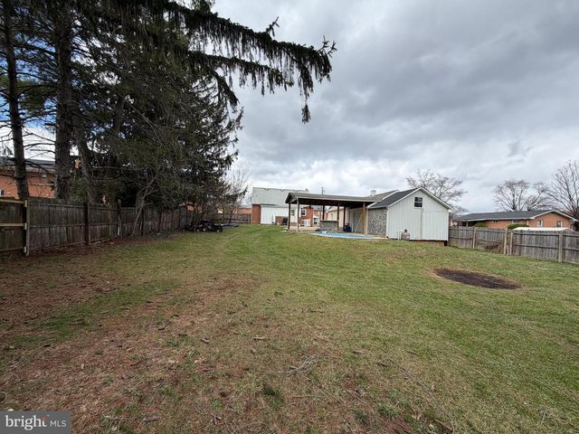 2250 ROOSEVELT BLVD, Winchester, VA 22601