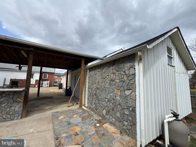 2250 ROOSEVELT BLVD, Winchester, VA 22601