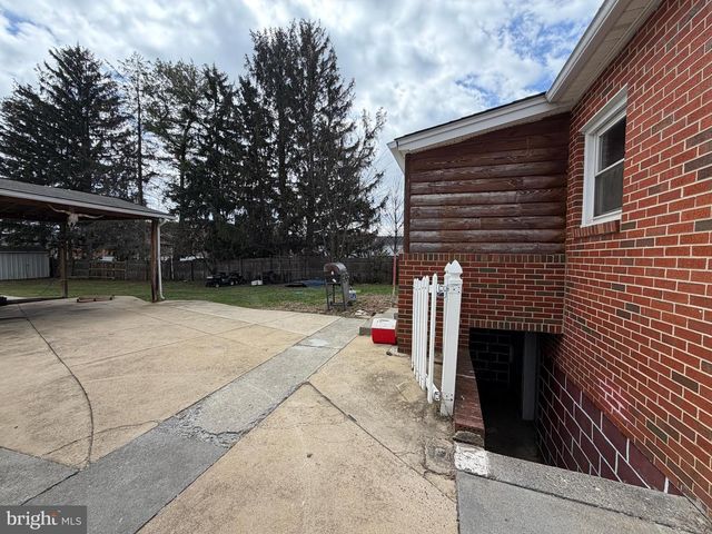 2250 ROOSEVELT BLVD, Winchester, VA 22601