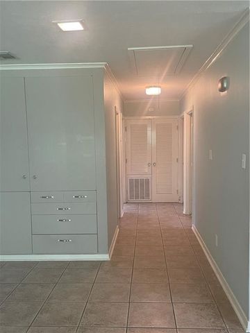 6012 ESTERWOOD Drive, Alexandria, LA 71303