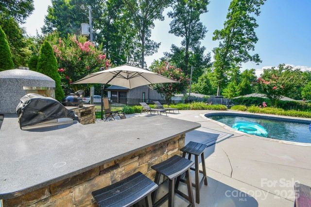 711 Yadkin Street, Albemarle, NC 28001