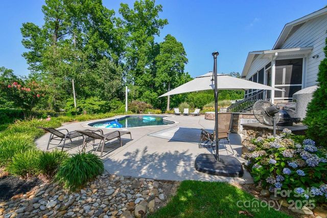 711 Yadkin Street, Albemarle, NC 28001