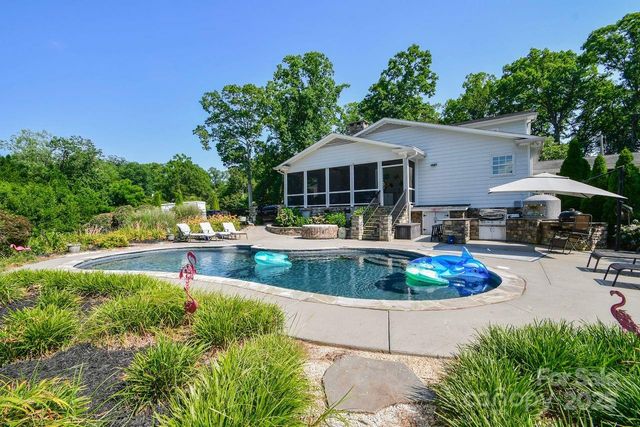 711 Yadkin Street, Albemarle, NC 28001