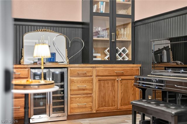 8535 Longmire Avenue, Las Vegas, NV 89143