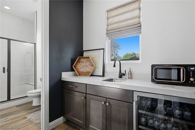 8535 Longmire Avenue, Las Vegas, NV 89143