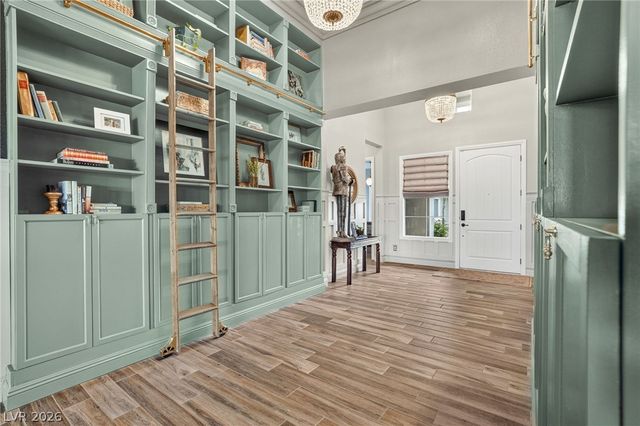 8535 Longmire Avenue, Las Vegas, NV 89143
