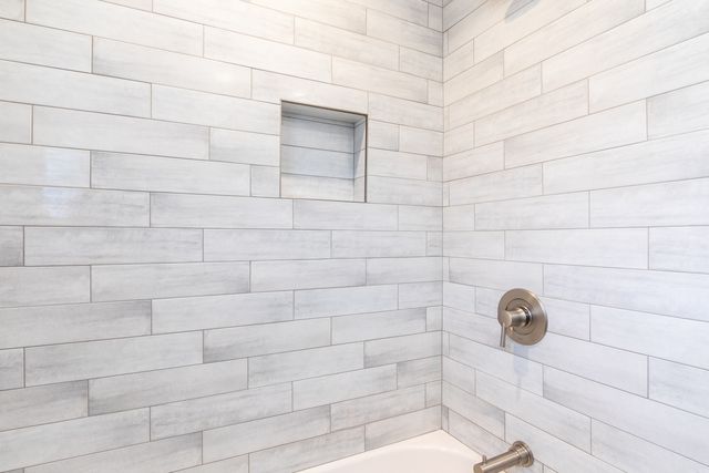 7560 W Everell Avenue, Chicago, IL 60631