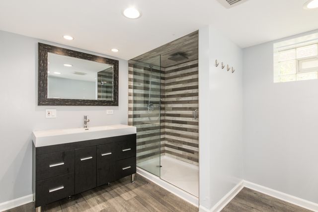 7560 W Everell Avenue, Chicago, IL 60631