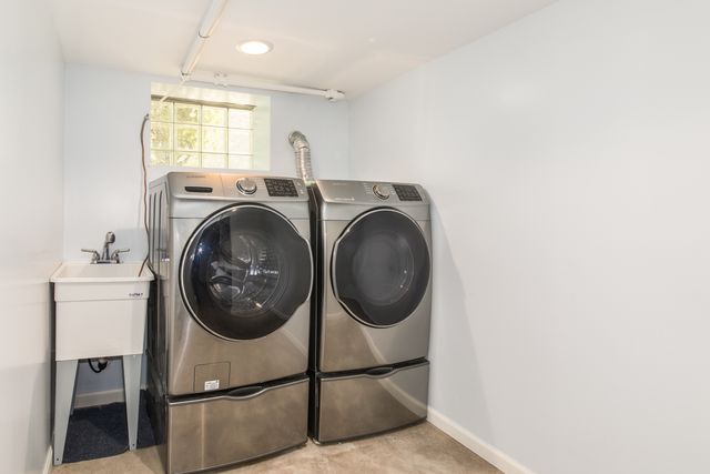 7560 W Everell Avenue, Chicago, IL 60631