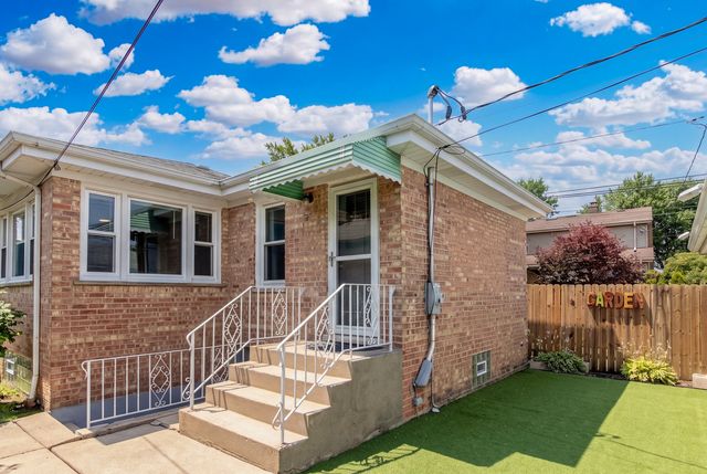 7560 W Everell Avenue, Chicago, IL 60631