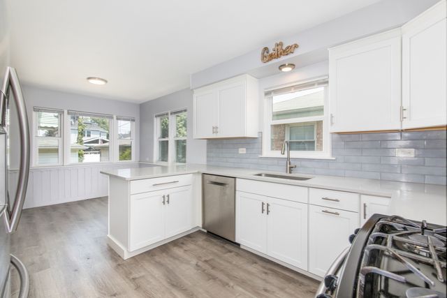 7560 W Everell Avenue, Chicago, IL 60631