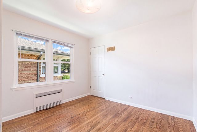 7560 W Everell Avenue, Chicago, IL 60631