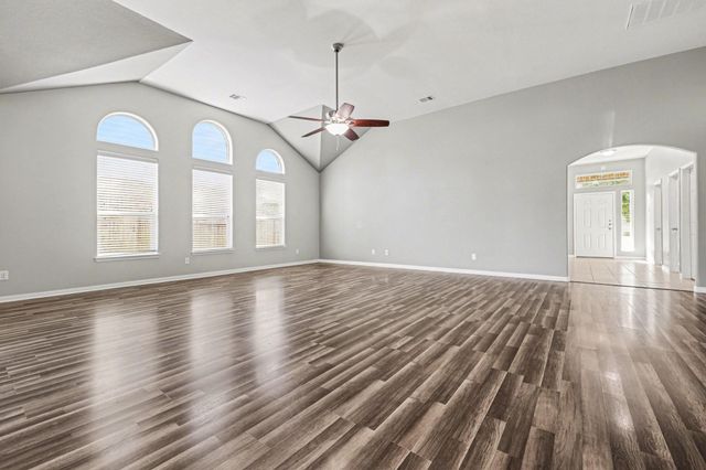 31019 E Lost Creek Boulevard, Magnolia, TX 77355