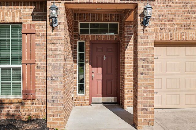 31019 E Lost Creek Boulevard, Magnolia, TX 77355