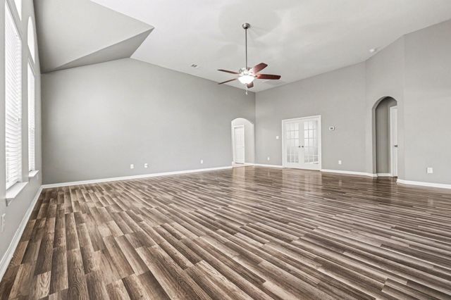 31019 E Lost Creek Boulevard, Magnolia, TX 77355