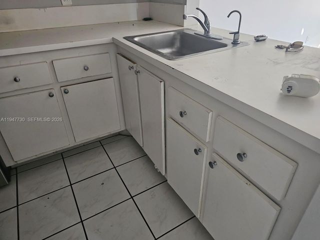 10037 Winding Lake Rd 204, Sunrise, FL 33351