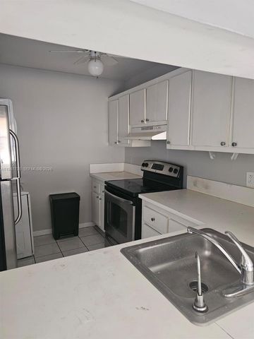 10037 Winding Lake Rd 204, Sunrise, FL 33351