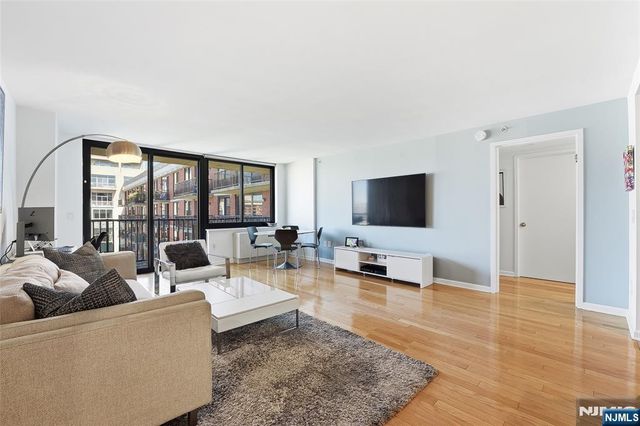 700 Grove Street 11A, Jersey City, NJ 07310