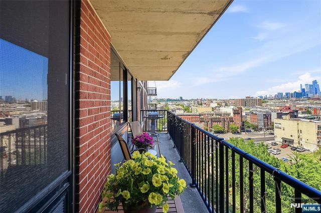 700 Grove Street 11A, Jersey City, NJ 07310