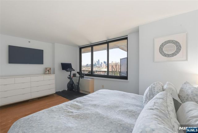 700 Grove Street 11A, Jersey City, NJ 07310