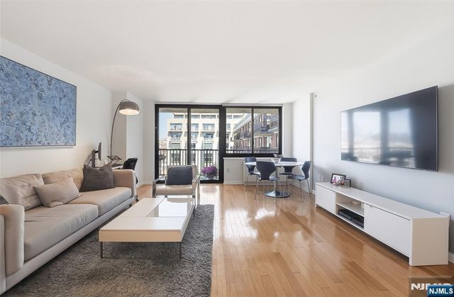 700 Grove Street 11A, Jersey City, NJ 07310