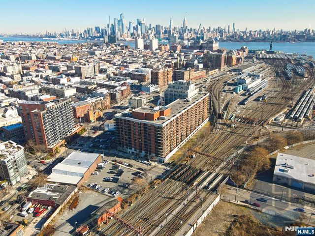 700 Grove Street 11A, Jersey City, NJ 07310