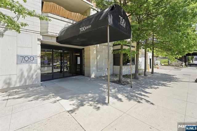 700 Grove Street 11A, Jersey City, NJ 07310