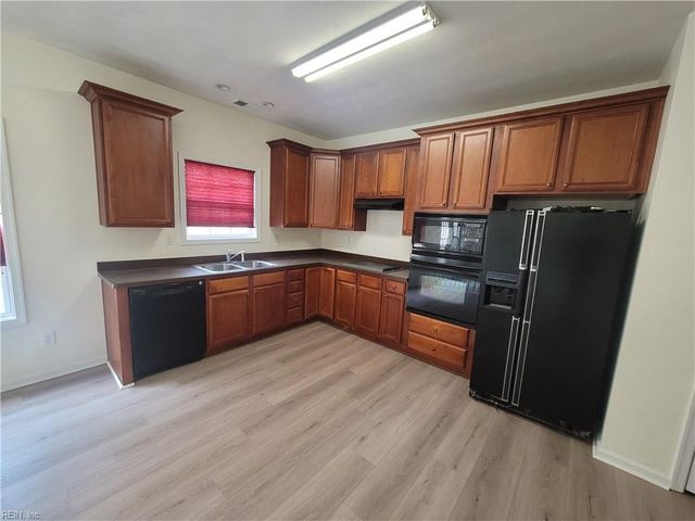 620 Annaka LOOP, Chesapeake, VA 23323