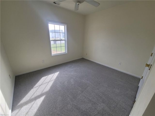 620 Annaka LOOP, Chesapeake, VA 23323