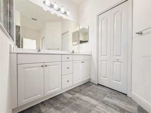 3706 SHIMMERING OAKS DRIVE, Parrish, FL 34219