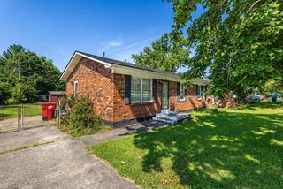 217 Brookfield Drive, Frankfort, KY 40601