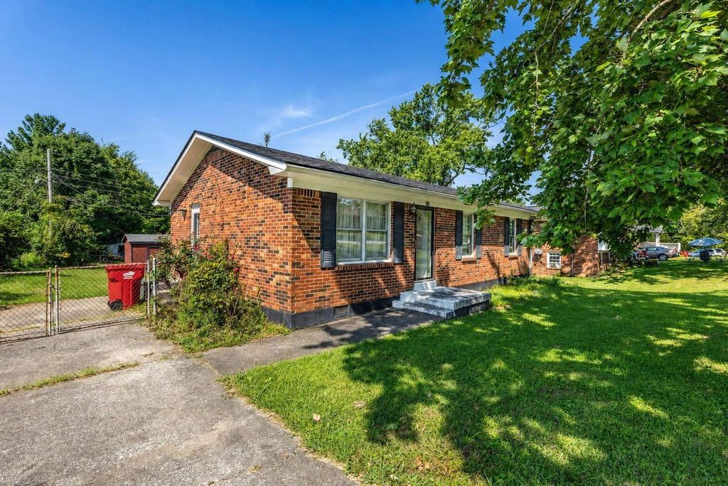 217 Brookfield Drive, Frankfort, KY 40601