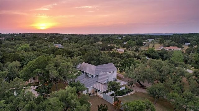 2 Laurel Hill ST, Austin, TX 78737