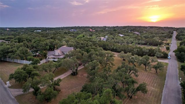 2 Laurel Hill ST, Austin, TX 78737
