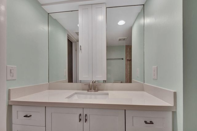 4640 W Lucerne Lakes Blvd W W 502, Lake Worth, FL 33467