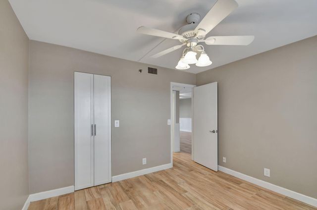 4640 W Lucerne Lakes Blvd W W 502, Lake Worth, FL 33467