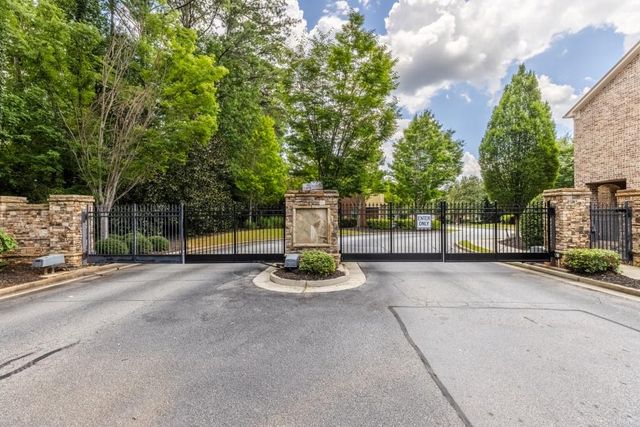 1575 Trailview Way NE, Atlanta, GA 30329