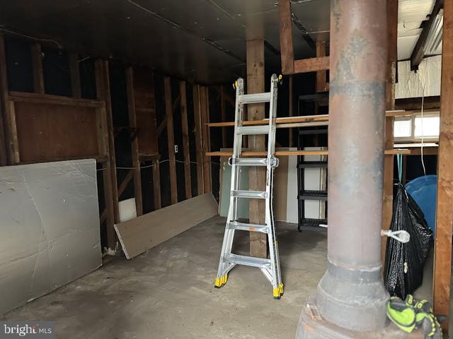 204 SCAMMELL DR, Browns Mills, NJ 08015