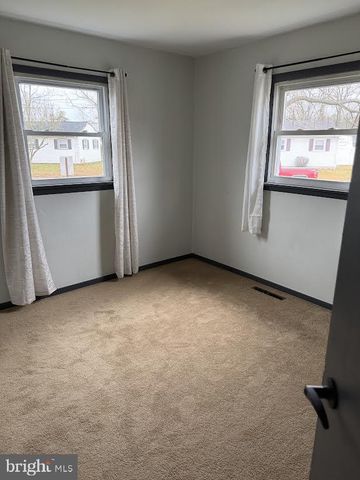 204 SCAMMELL DR, Browns Mills, NJ 08015