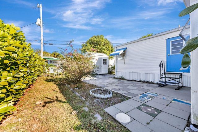 14556 Glenview Drive, Delray Beach, FL 33445