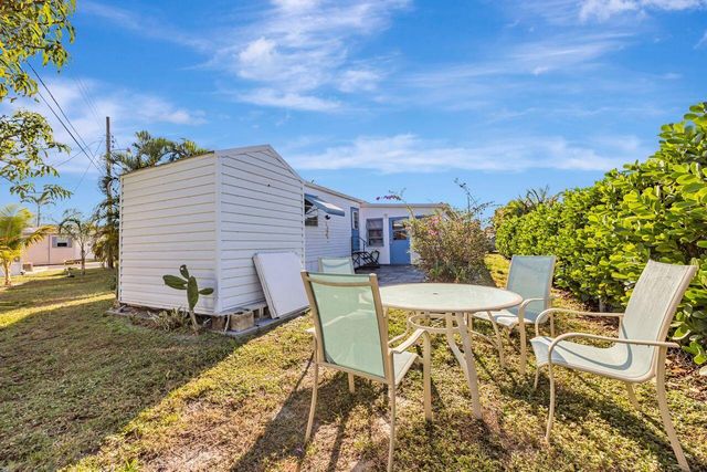 14556 Glenview Drive, Delray Beach, FL 33445