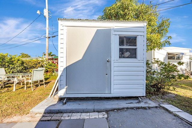 14556 Glenview Drive, Delray Beach, FL 33445