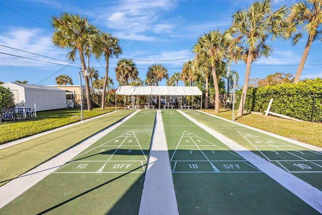 14556 Glenview Drive, Delray Beach, FL 33445