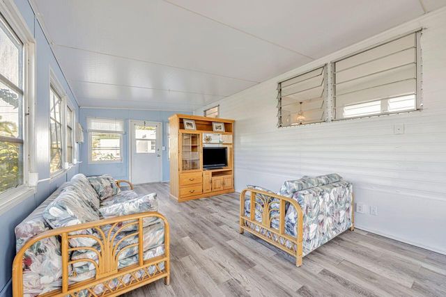 14556 Glenview Drive, Delray Beach, FL 33445