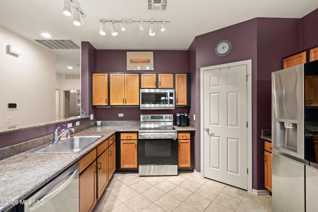 38946 S Running Roses Lane, Tucson, AZ 85739