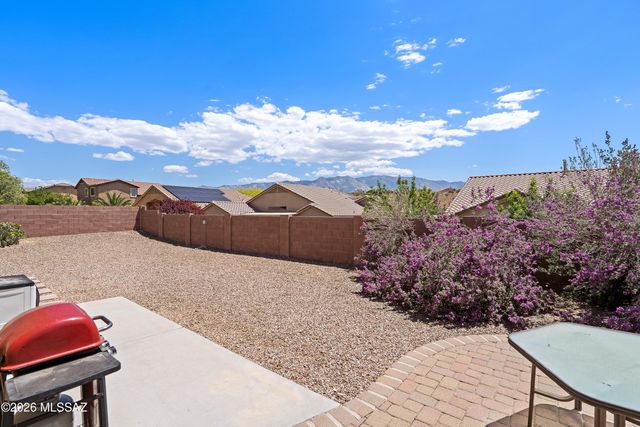 38946 S Running Roses Lane, Tucson, AZ 85739