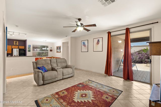 38946 S Running Roses Lane, Tucson, AZ 85739