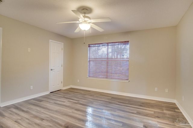 2974 Duke Dr, Gulf Breeze, FL 32563